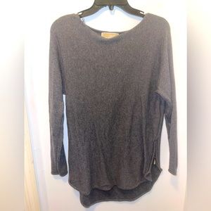 MICHAEL KORS SHIRT SIZE M